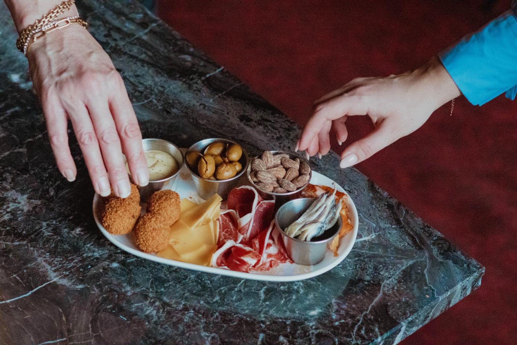 Grand Boutique Hotel-Restaurant Huis Vermeer Deventer Eksteriør bilde